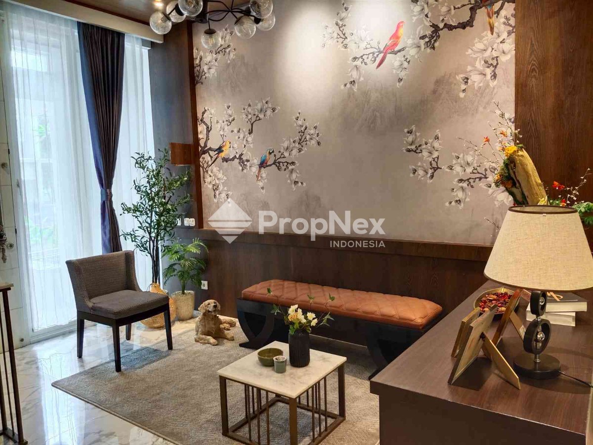 Rumah RITZ EMBASSY - Pakuwon Indah (NAT)